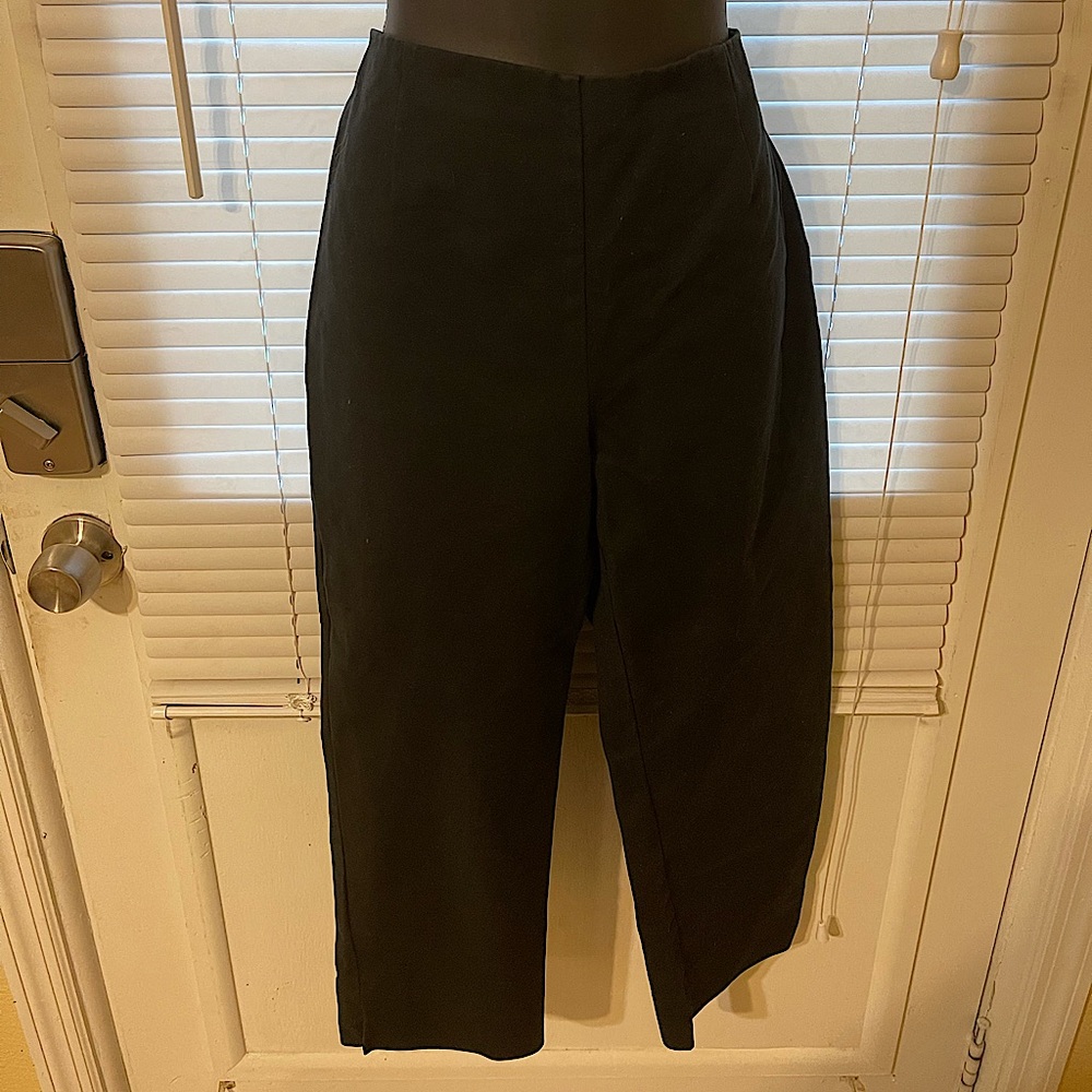 Chico’s Women’s Black Capri’s